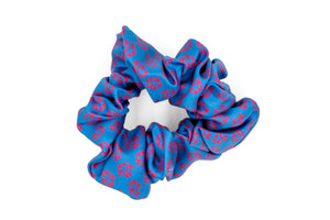 Ti Koro Nko Agyina Silk Scrunchie (Red on Electric Blue)